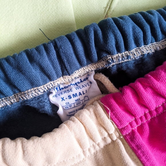 Champion UO Exclusive Reverse Weave color block Sweats - Picture 4 of 6